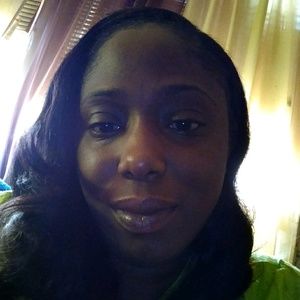 Meet your Posher, Myee